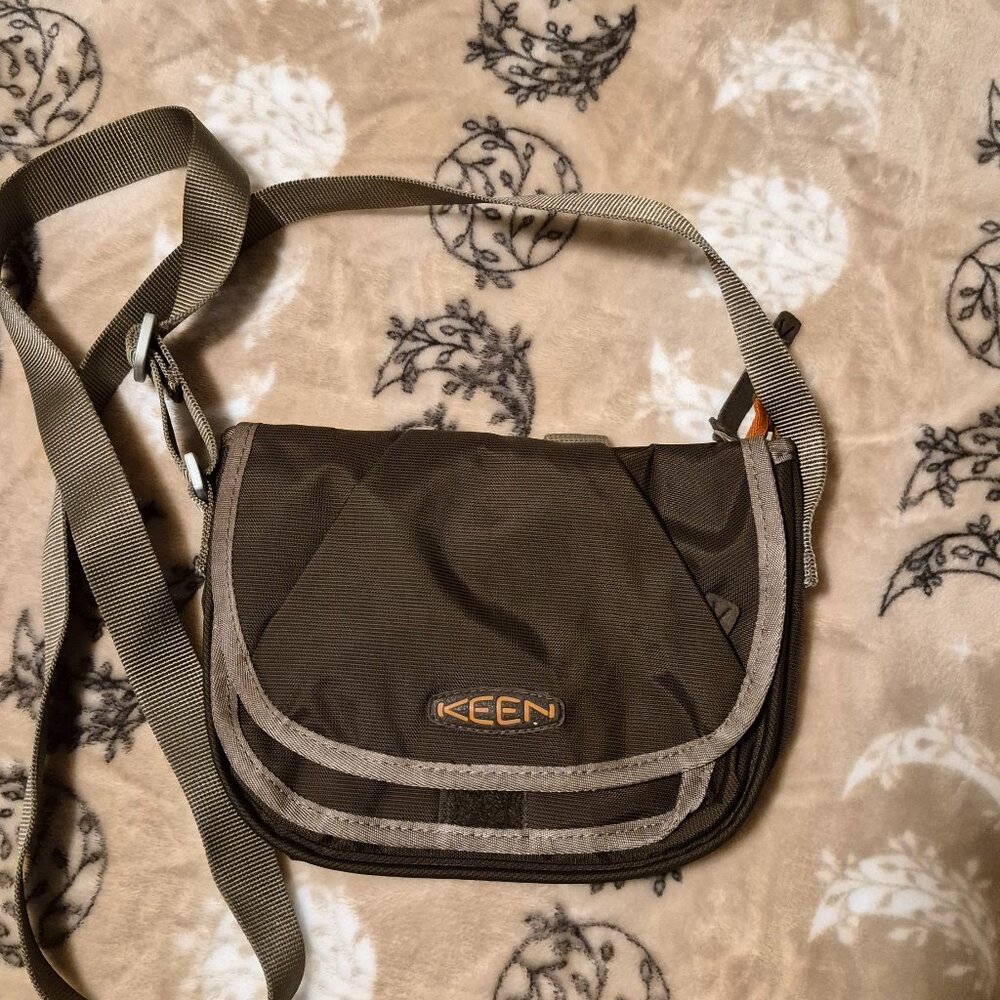 Keen Cross Body